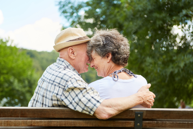 Neue Liebe nach Verlust: Reaktion oft positiver als gedacht